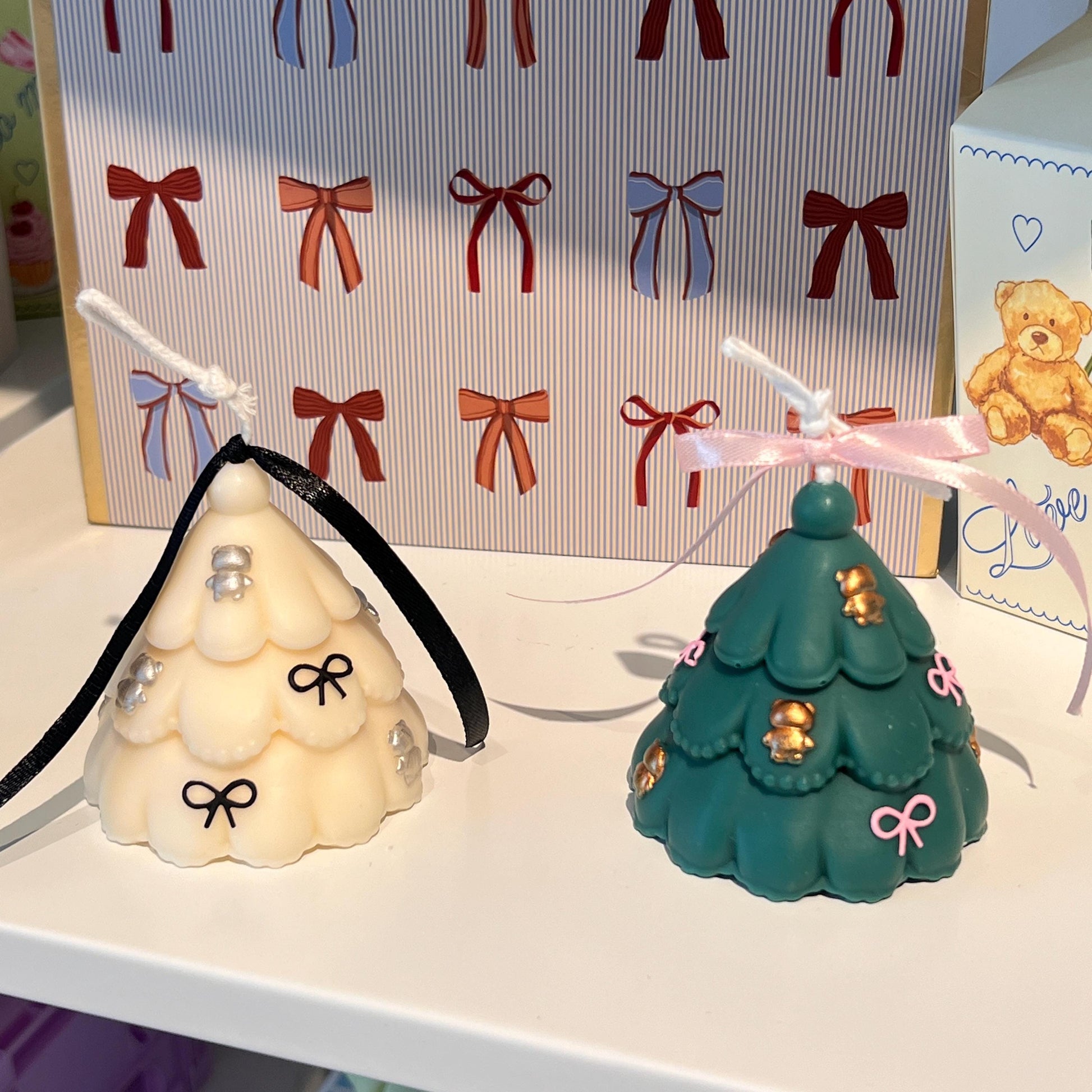 Coquette Christmas Tree Candle, Bow Candle, Coquette Decor, Christmas Candle, Holiday Candle, Christmas Decor, Christmas Gift,