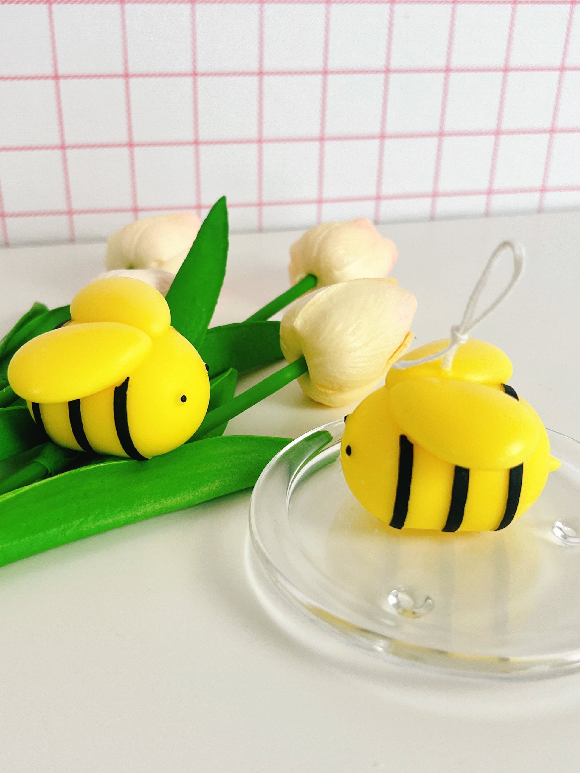 Honey bee candle, Bumble bee candle, Bee candle, Honey bee gift, Cottagecore decor, Cute room decor, Bee lover, Cottagecore aesthetic