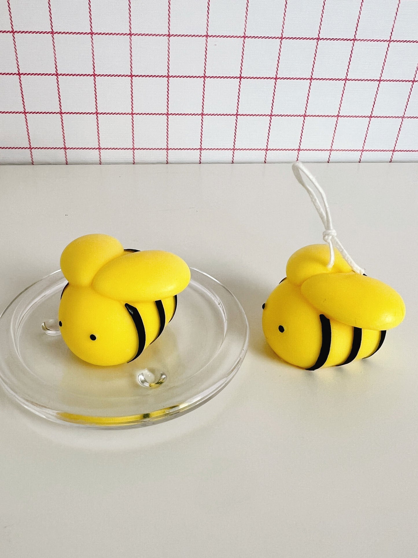 Honey bee candle, Bumble bee candle, Bee candle, Honey bee gift, Cottagecore decor, Cute room decor, Bee lover, Cottagecore aesthetic