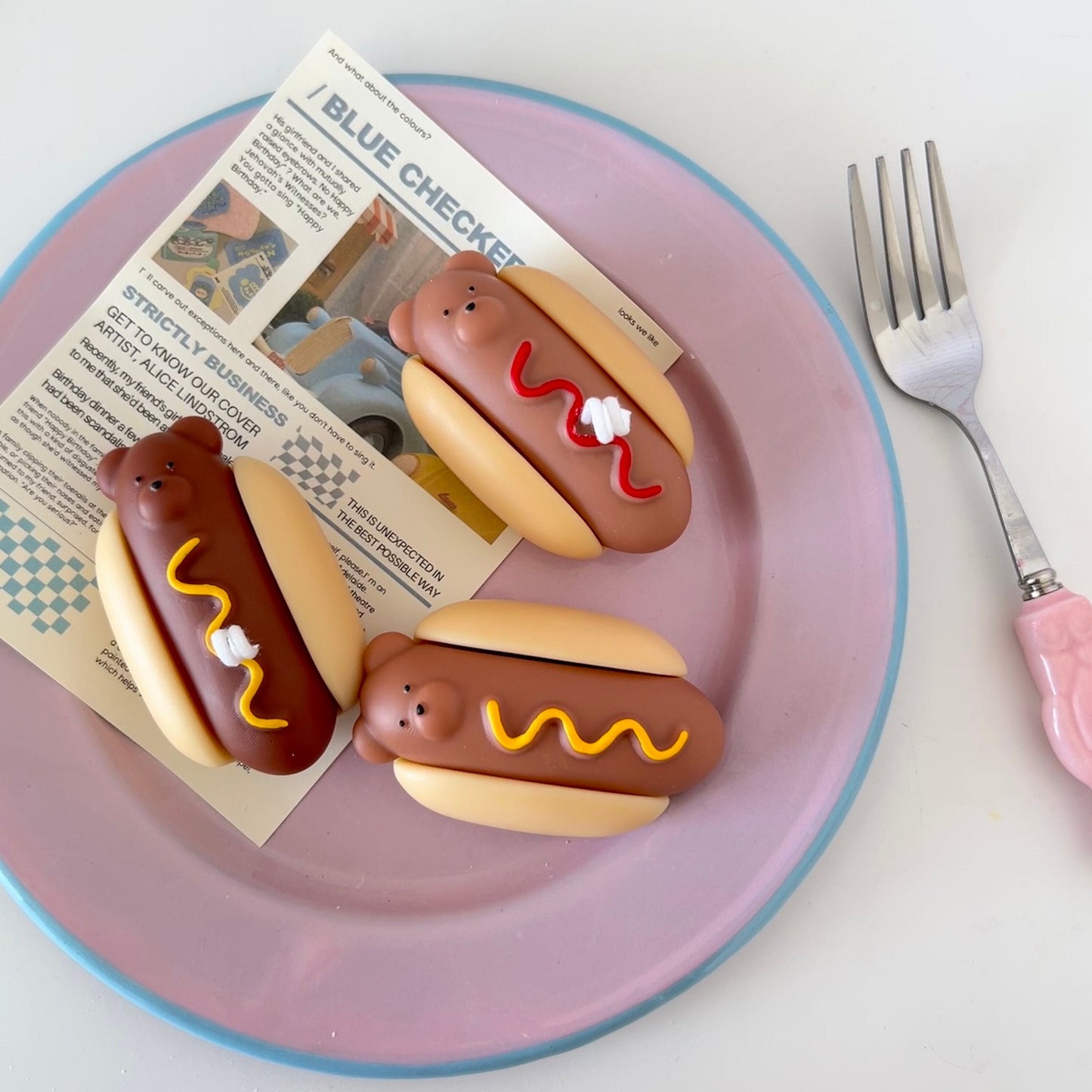 Bear Hotdog candle, bear decor, hotdog decor, cute room decor, aesthetic room decor, cute gifts, gifts for her/him, housewarming gifts